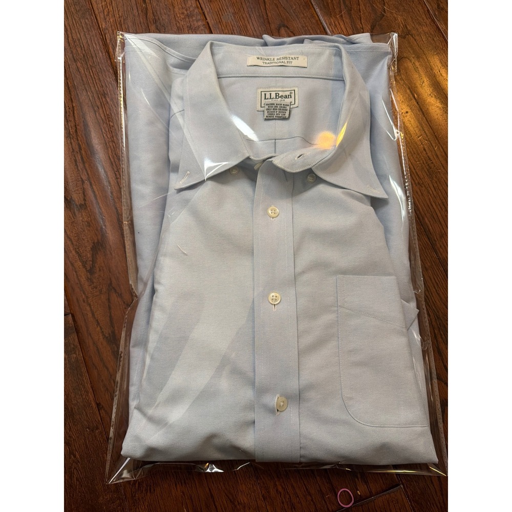 LL‎ Bean Mens Light Blue Wrinkle Resistant Oxford Shirt Short Sleeve 18 Reg - Picture 5 of 5